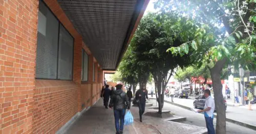 CENTRO COMERCIAL UNILAGO EL RETIRO CENTRO COMERCIAL UNILAGO EL RETIRO
